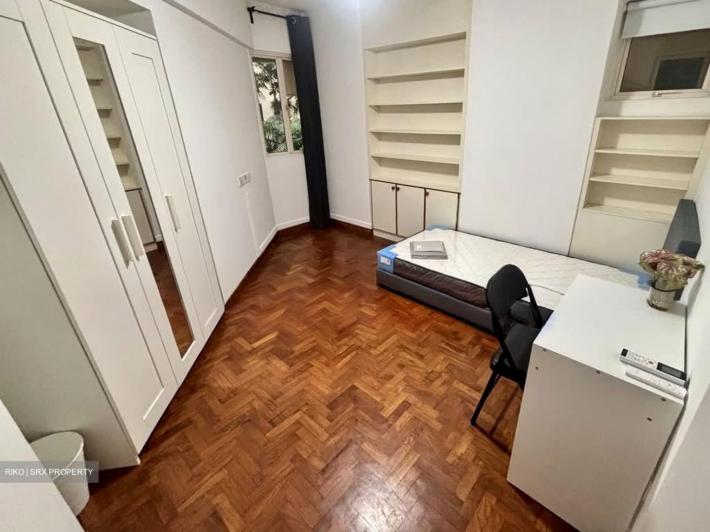 Melville Park (D18), Condominium #537939031